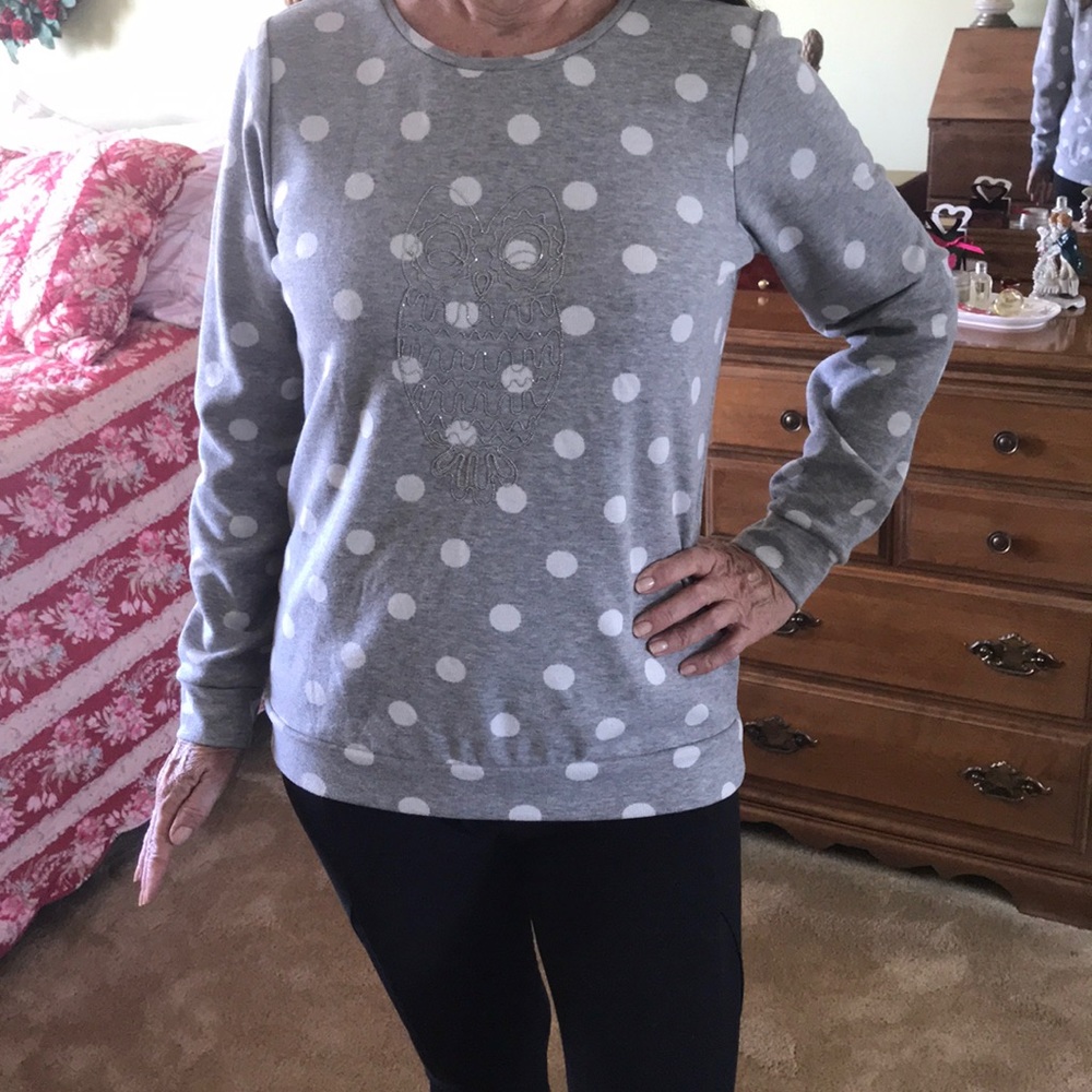 POLKA DOT GRAY SWEATSHIRT with Owl Detail Size M